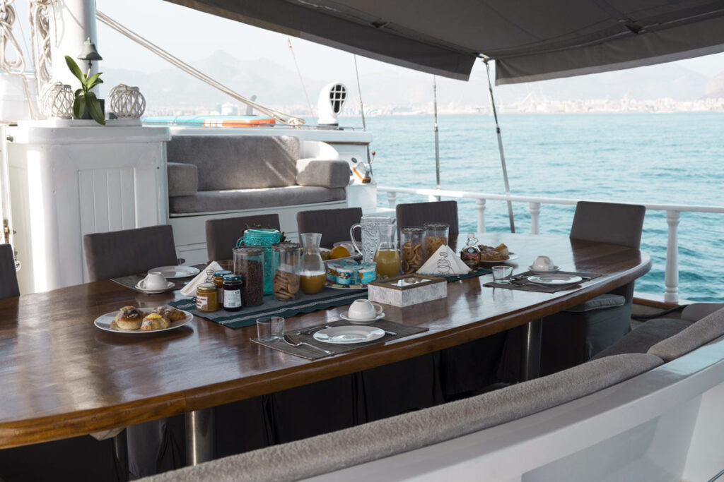 Sealifecharter-shooting-per-sito-web-Iride-Consulting® (4) shooting fotografico iride consulting caicchi